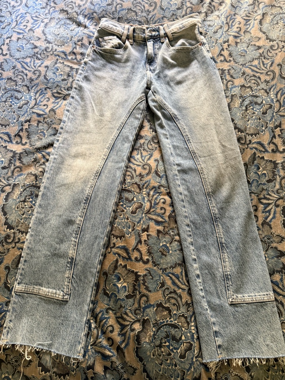 Free People NWT We the Free Risk Taker Faded Raw Hem Seamed Straight Leg Jeans - Picture 3 of 9